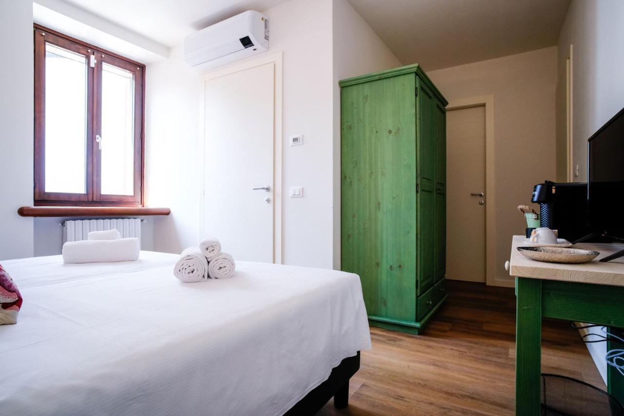 Locanda Il Cavallino Valeggio sul Mincio Buitenkant foto